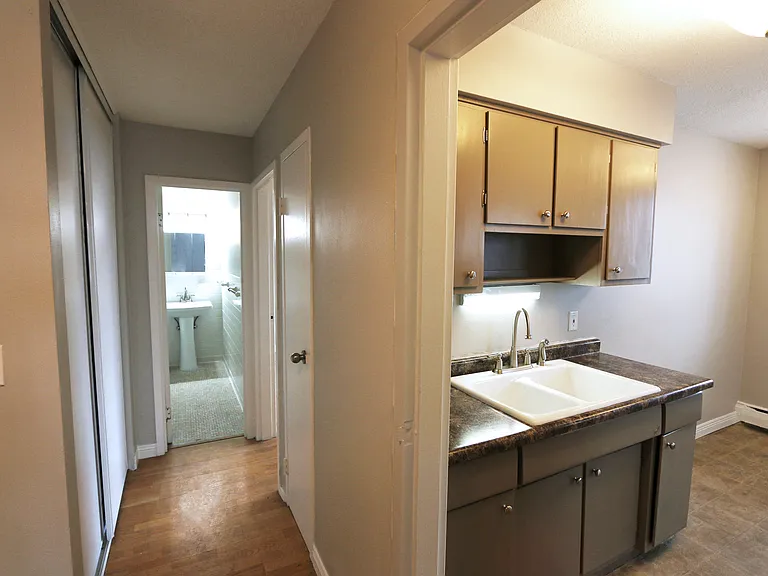 214 Place Apartments — Photo 36