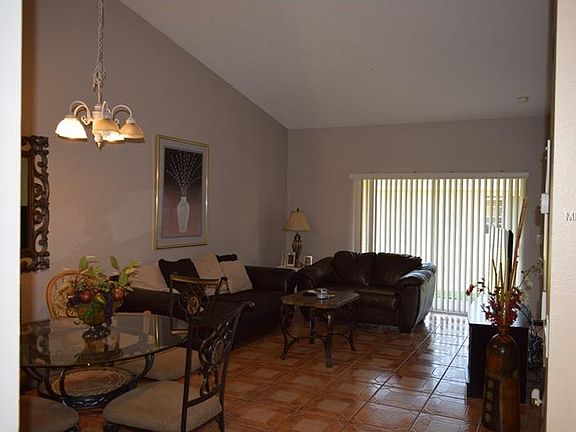 4th image of 1207 Barefoot Bay Dr