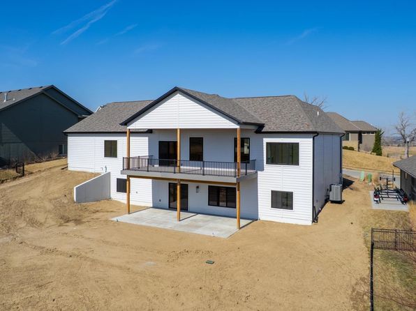 325 S Lakeview Way, Ashland, NE 68003