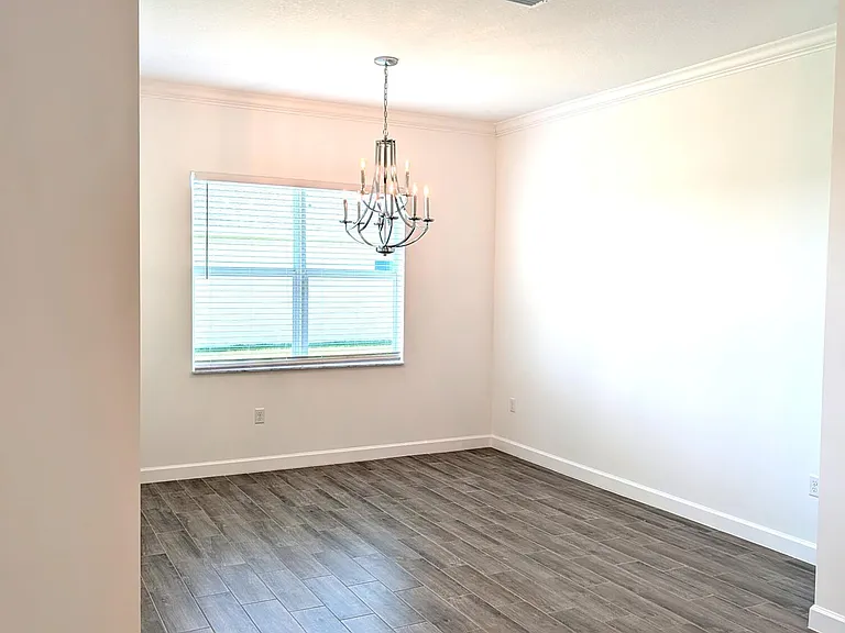 1332 SE Willow Oaks St — Photo 7