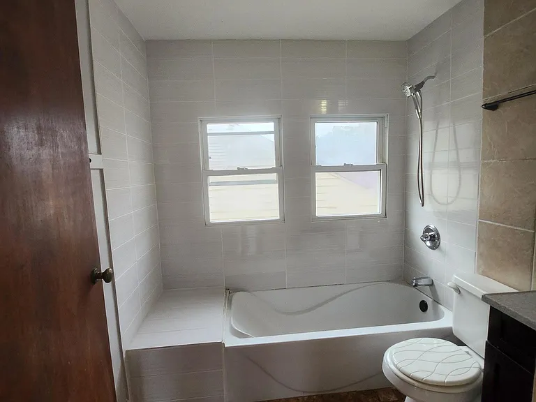 825 Mulberry St — Photo 16