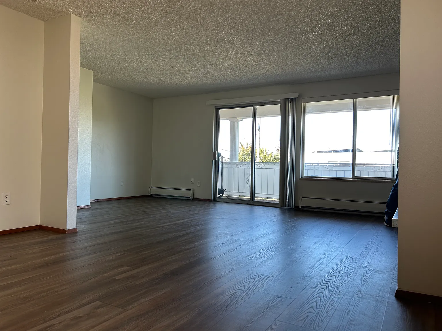 2 bed, 1120 sqft, $2,490 — Photo 3