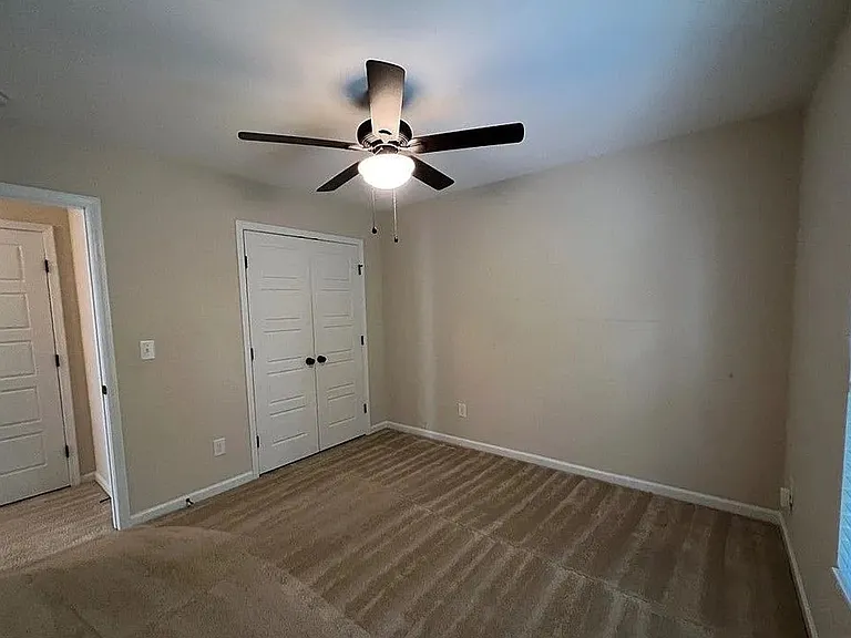 44 Salisbury Ln — Photo 19