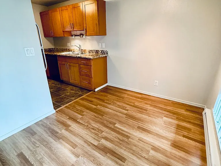 3430 Renton Pl S — Photo 17