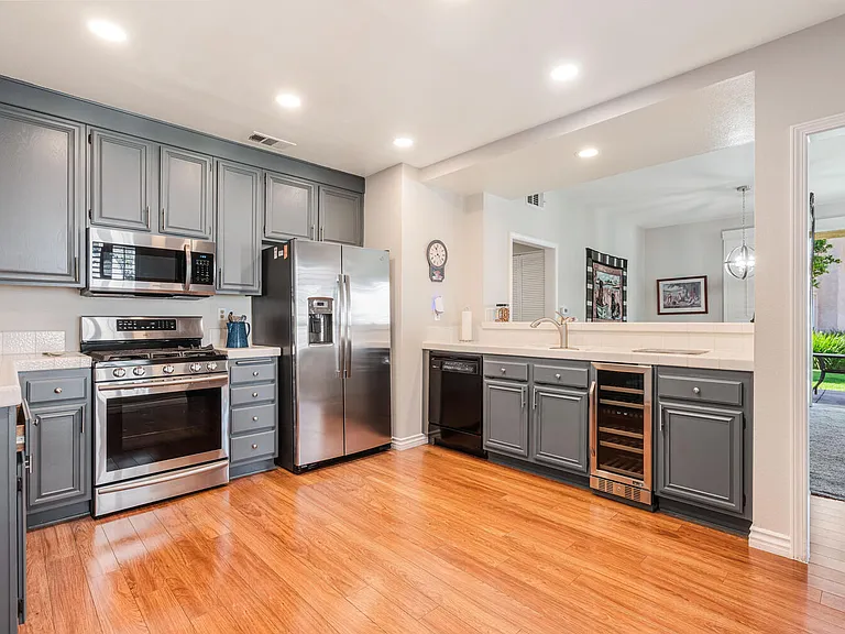 271 Fieldstone Way #A — Photo 3