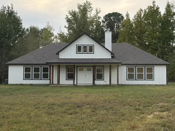 683 County Road 336, De Berry, TX 75639