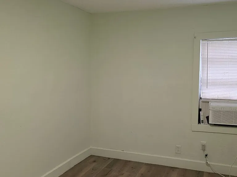 2808 Ball St — Photo 20