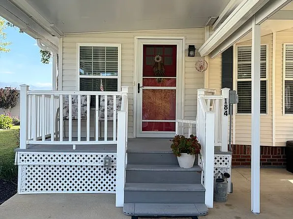 140 Jaymar Park Dr #184, Hendersonville, NC 28792