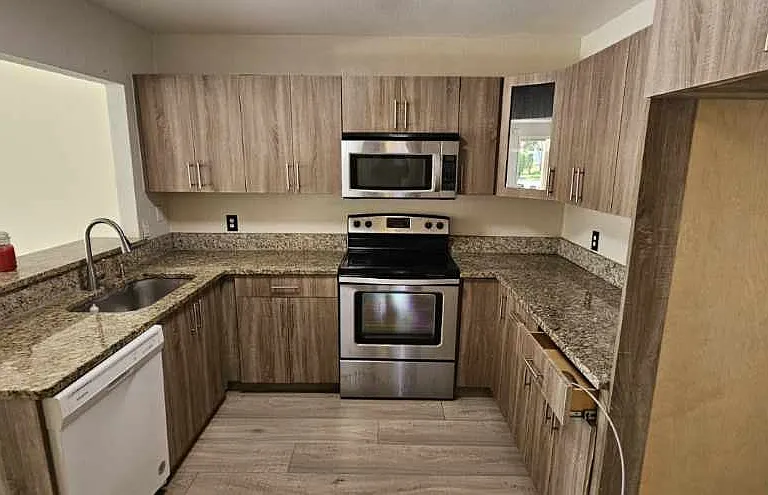 4208 Palm Bay Cir #C — Photo 6