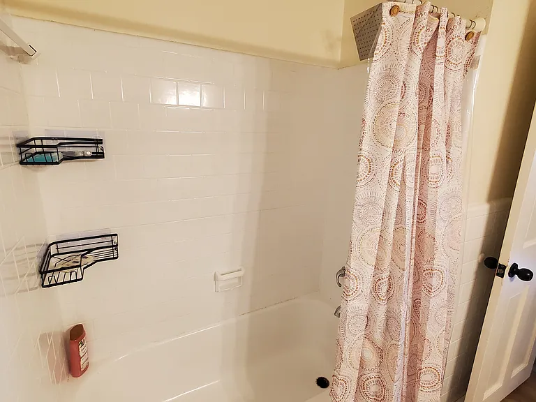 900 Ridgecliff Dr — Photo 5