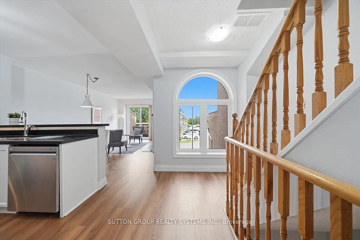3 bed, $3,500 — Photo 2