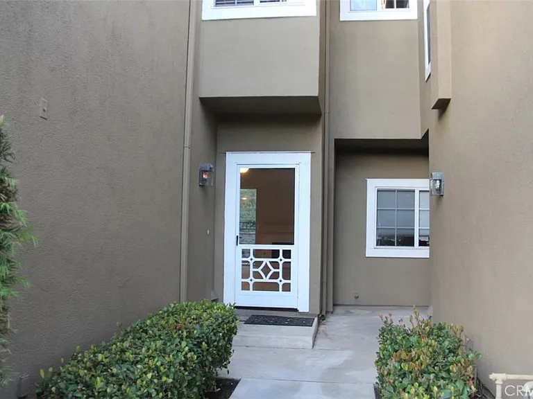 122 Gauguin Cir — Photo 2