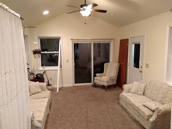 Sunroom (night)