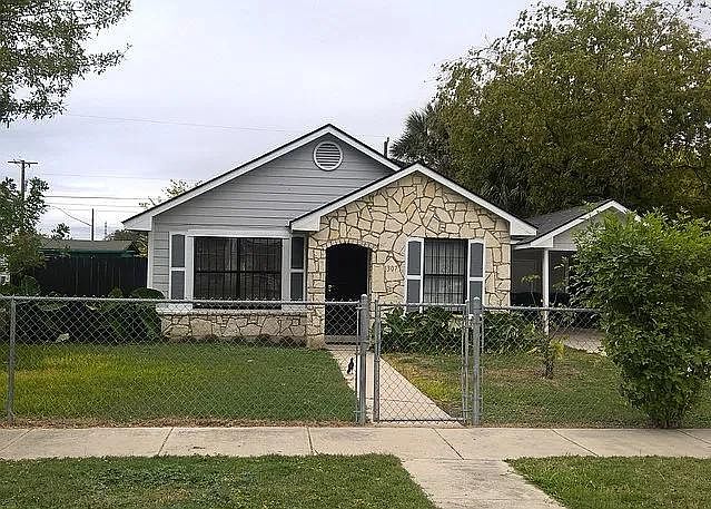 1st image of 1307 Hays St