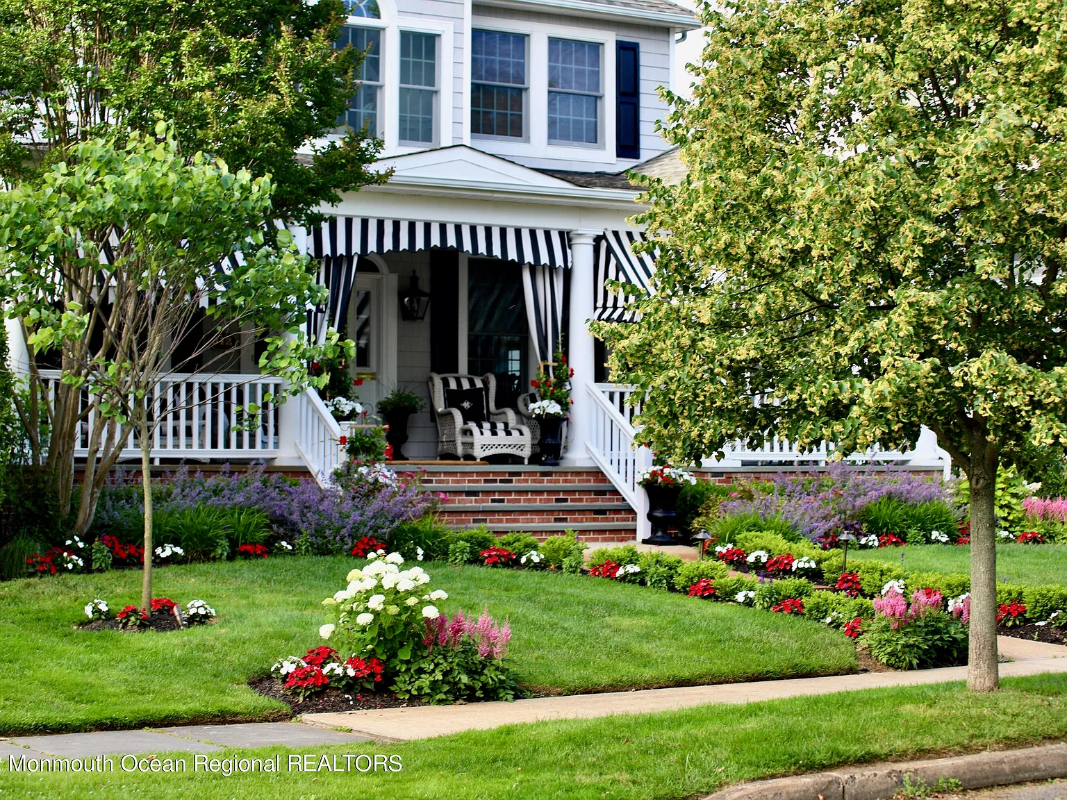 5 bed, 4.5 bath, 3339 sqft, $15,000 — Photo 3