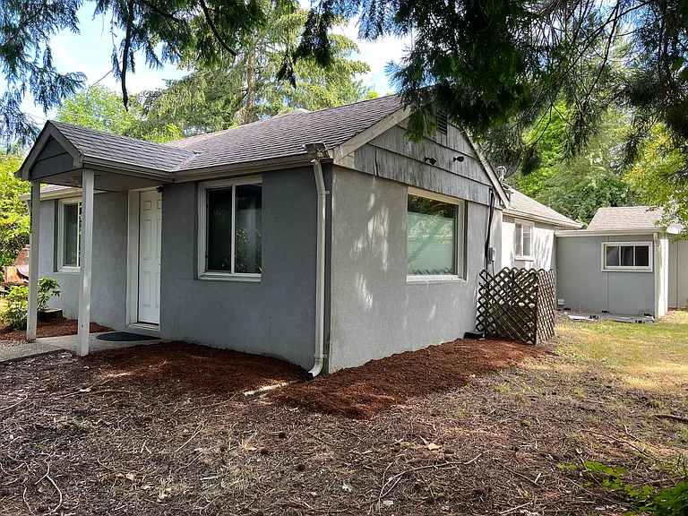10955 SE 164th St — Photo 3