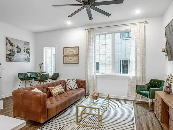 738 Douglas Ave, Nashville, TN