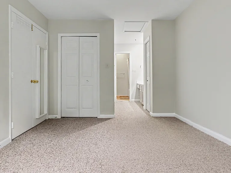 10225 Cove Ledge Ct — Photo 38
