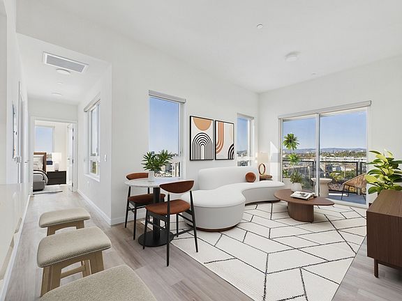 3rd image of 9900 Venice Blvd #404