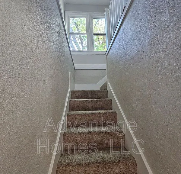 4619 Bell St — Photo 18