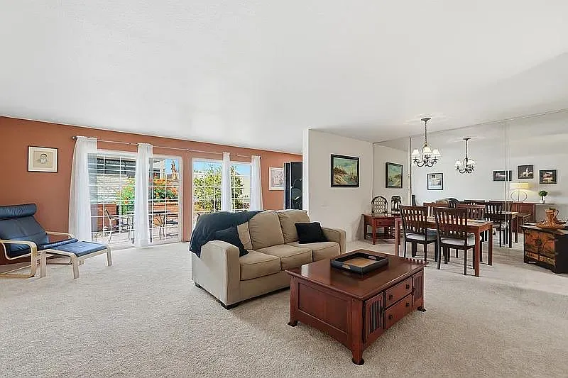 1290 W Camino Velazquez — Photo 3