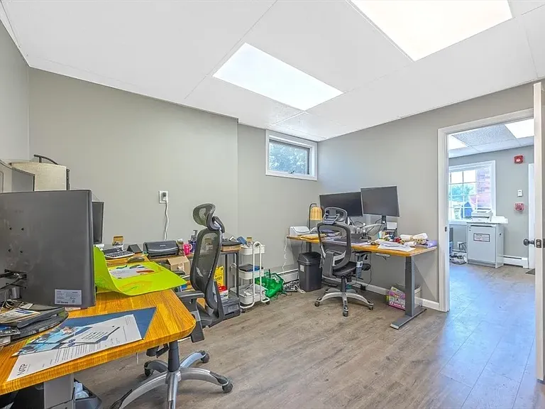 318 Newton St #1 — Photo 15