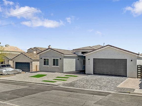 3rd image of 556 Mona Ln