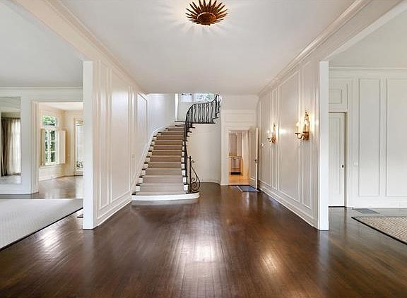 3rd image of 84 Audubon Blvd