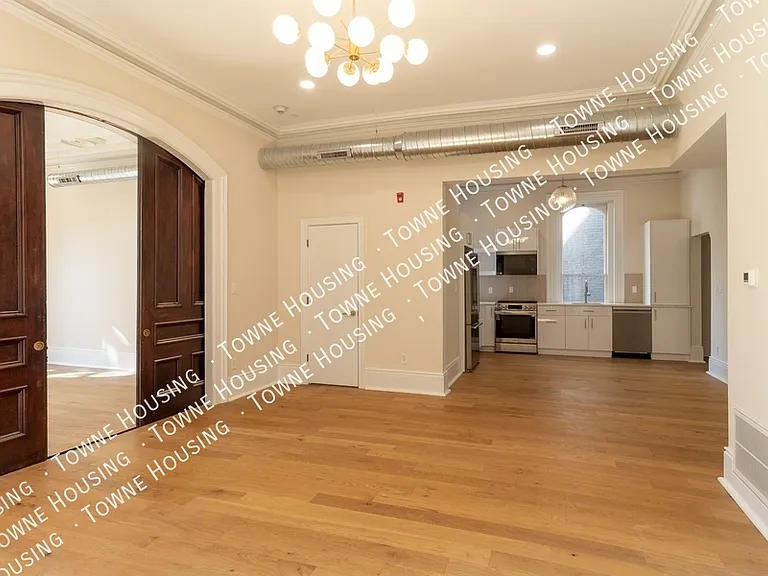 17 N Pearl St #2 — Photo 3
