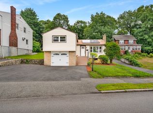 566 Main St, Stoneham, MA 02180