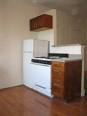 Rented by Tower Brokerage | media 12