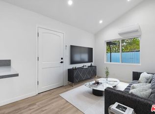 7421 Amigo Ave, Reseda, CA 91335