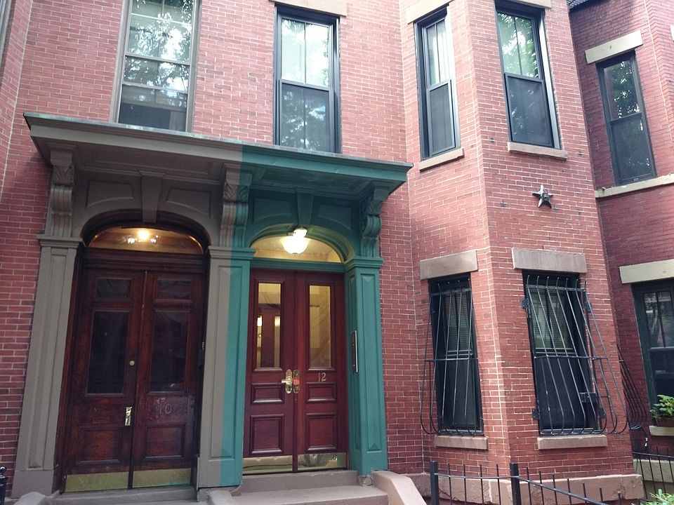 2nd image of 12 Wellington St
