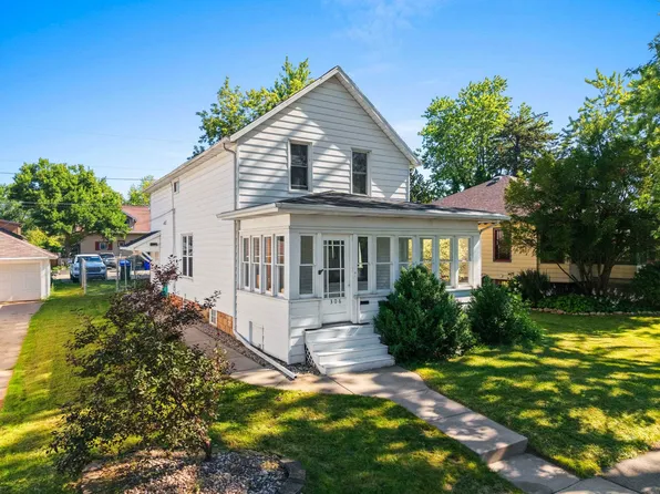 306 W 6th St, Kaukauna, WI 54130