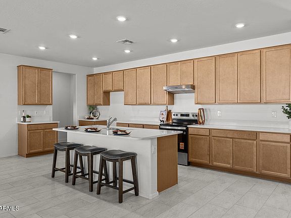 5th image of 17174 W OBERLIN Way