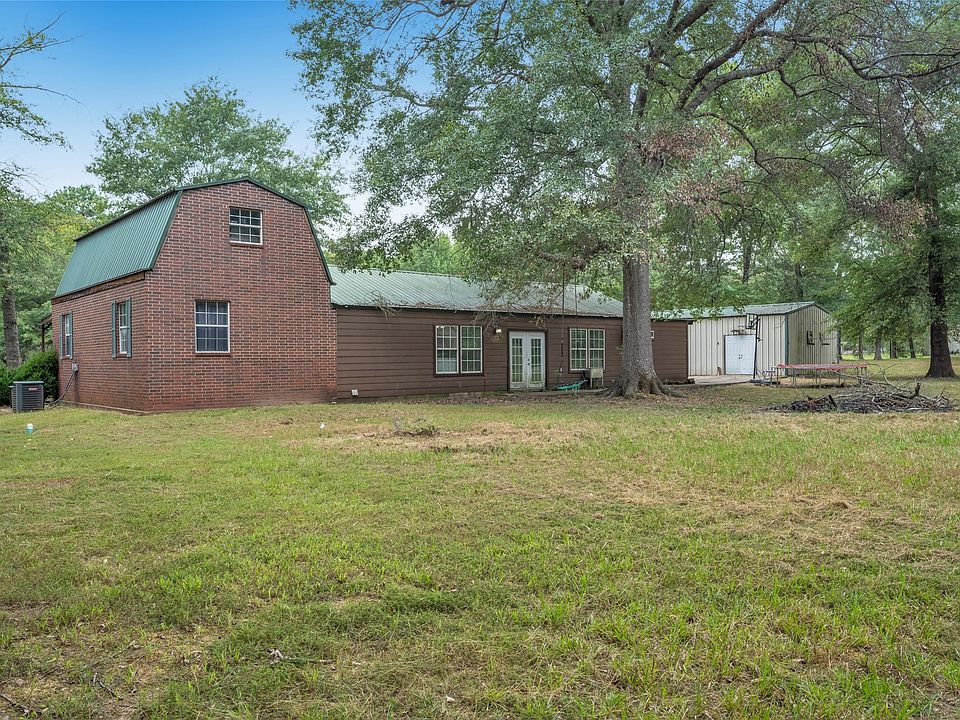 1st image of 217 Red Oak Dr