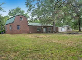 217 Red Oak Dr, Maud, TX 75567