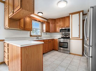 5459 S San Martine St, Stevensville, MI 49127