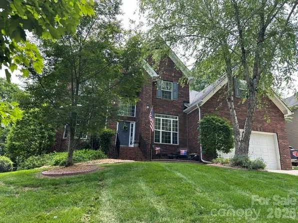 235 Shoreline Pkwy, Tega Cay, SC 29708