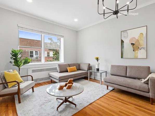 920 East 17th Street image 1 of 7