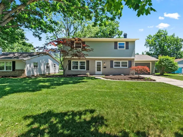 1916 Clarmarnic Dr, Fort Wayne, IN 46815