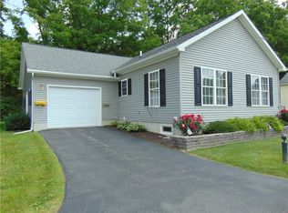 8 Spruce Acres, Penn Yan, NY 14527
