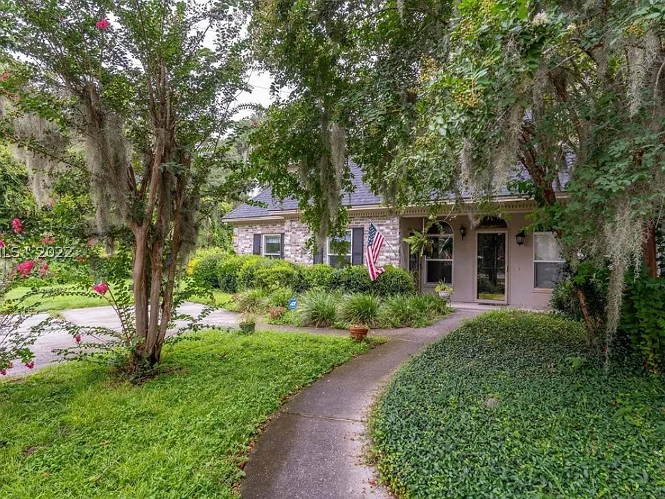 438 Joshua Ct