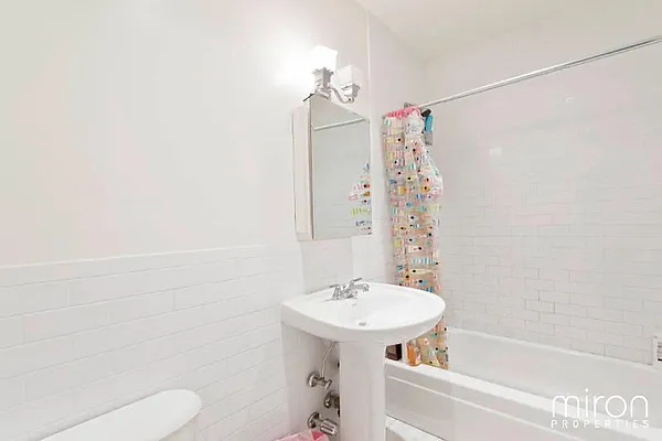 Rented by Miron Properties | media 29