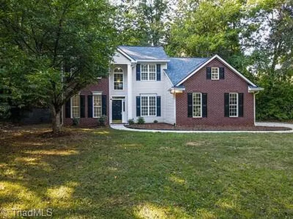 5536 Reynolda Rd, Winston Salem, NC 27106