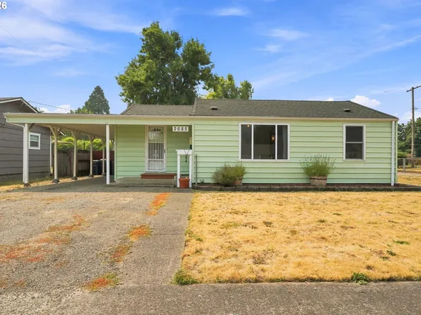 2685 E St, Springfield, OR 97477