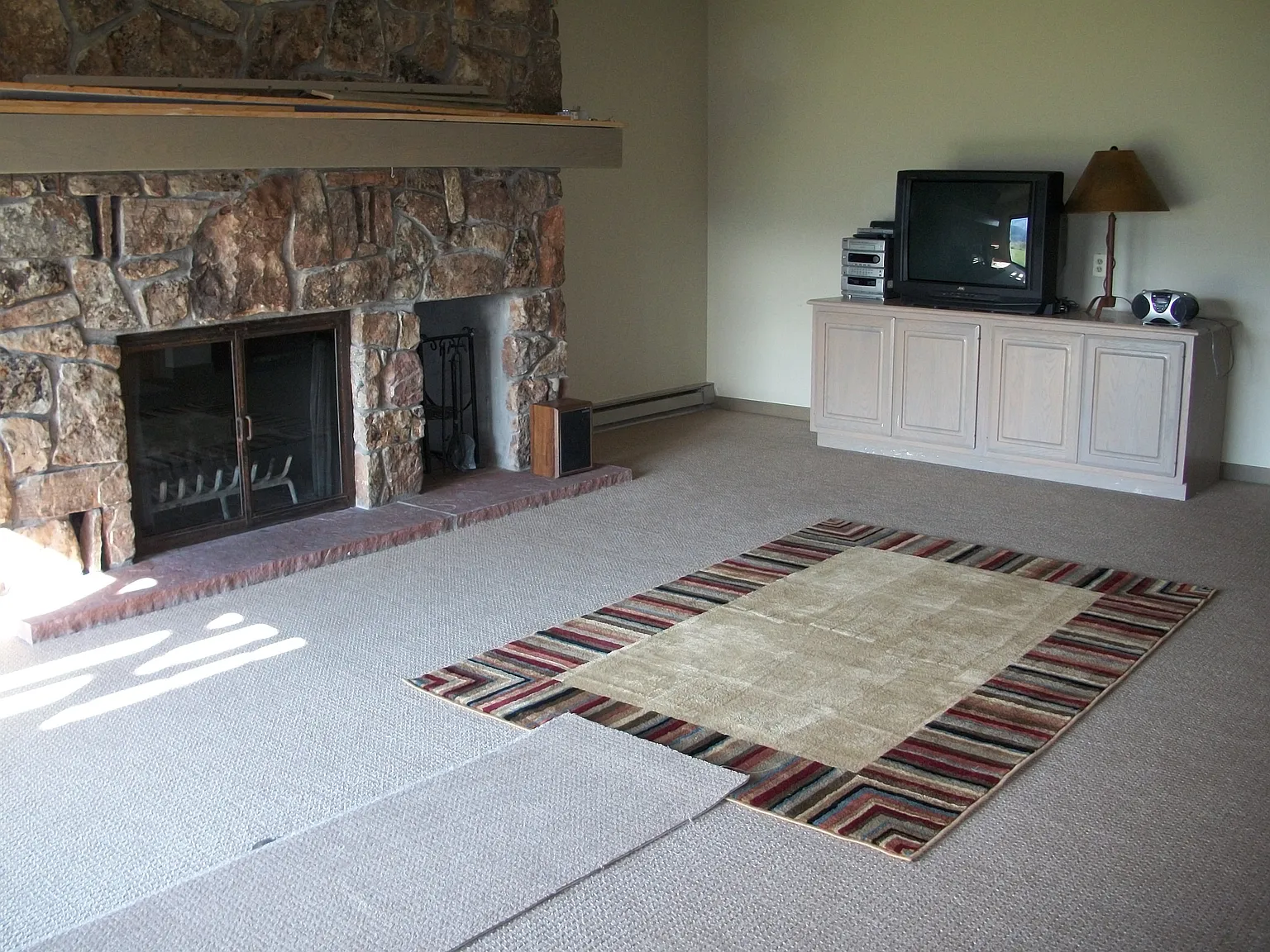 131 Mustang Rd — Photo 3