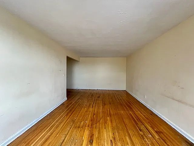 2nd image of 61-10 Alderton St #2D