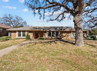 1900 Shenandoah Ave, Grapevine, TX 76051