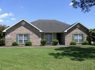 6701 Bonne Meadow Ln, Lake Charles, LA 70605